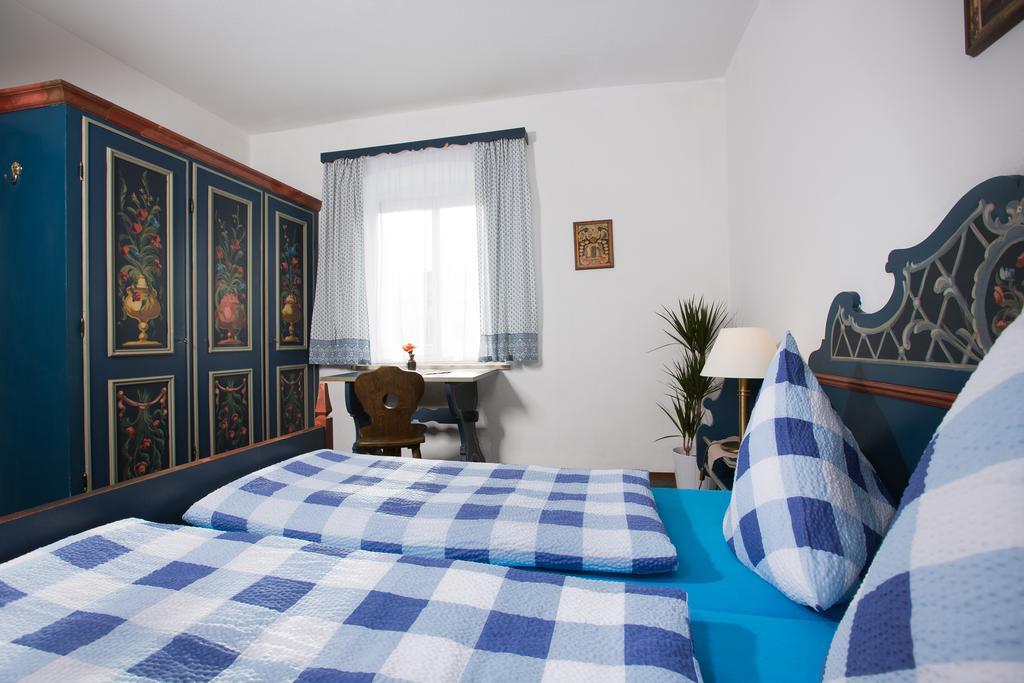 Gasthof Zum Lamm Hotel Garmisch-Partenkirchen Szoba fotó